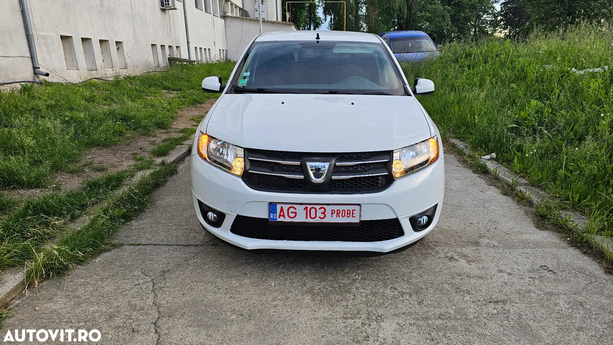 Dacia Sandero 1.2 16V 75 Ambiance - 11