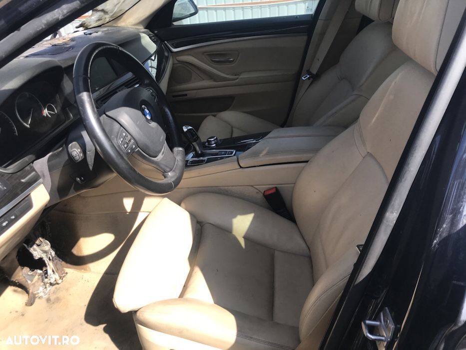 Dezmembram bmw 525 x drive f11 - 4