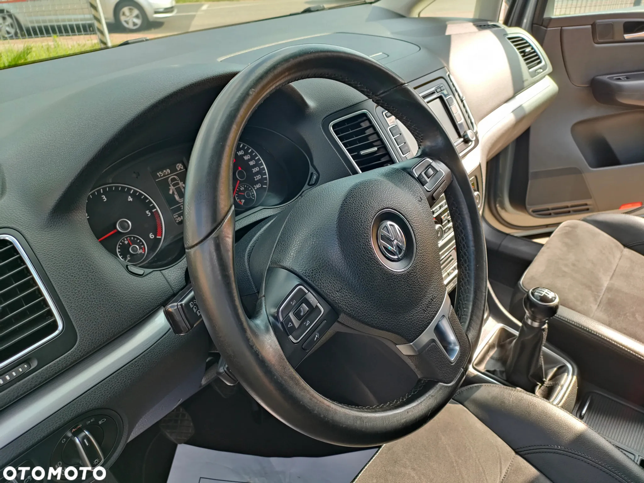 Volkswagen Sharan 2.0 TDI Comfortline - 22