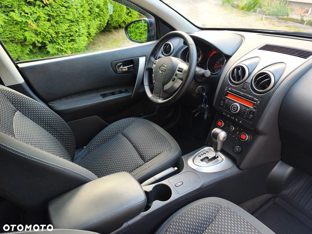Nissan Qashqai 2.0 Tekna CVT - 24