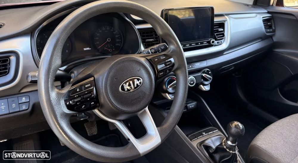 Kia Stonic - 8