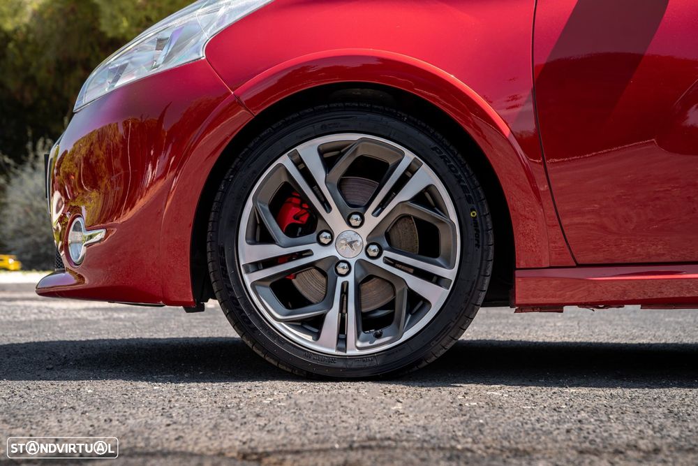 Peugeot 208 1.6 THP GTi - 3
