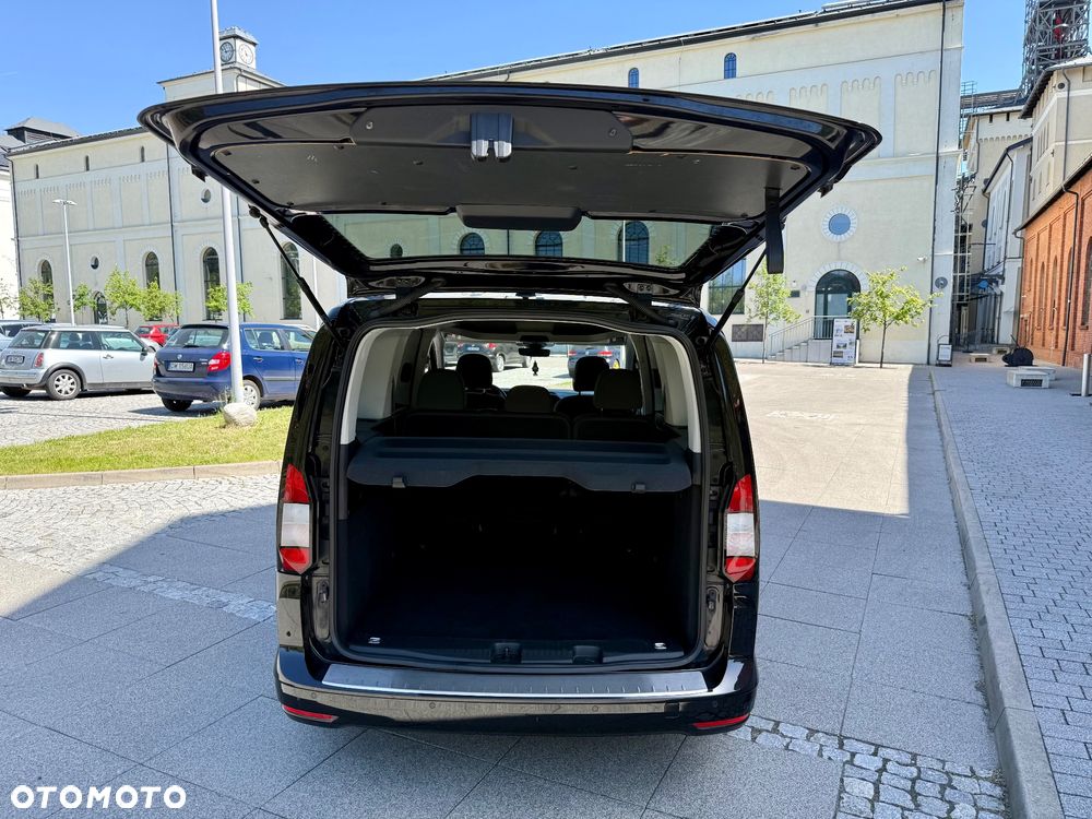 Ford Tourneo Connect Grand 2.0 EcoBlue Titanium - 28