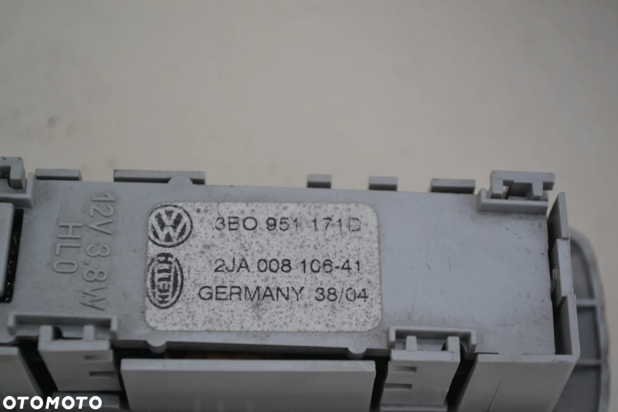 VW GOLF IV BORA PASSAT B5 FL LEON LAMPKA WNĘTRZA PODSUFITKI CZUJNIK ALARMU 3B0951171D - 3