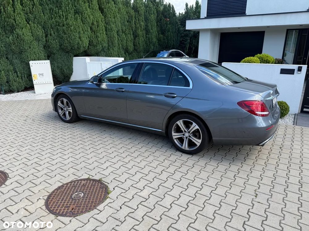 Mercedes-Benz Klasa E 220 d 9G-TRONIC - 5