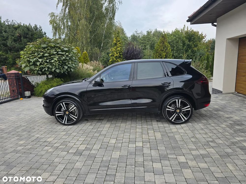Porsche Cayenne Diesel Platinum Edition - 16
