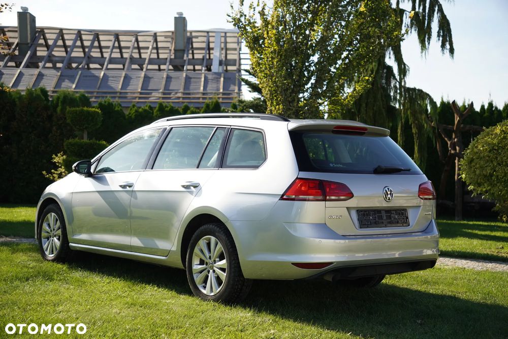 Volkswagen Golf 1.6 TDI BlueMotion Technology DSG Comfortline - 5