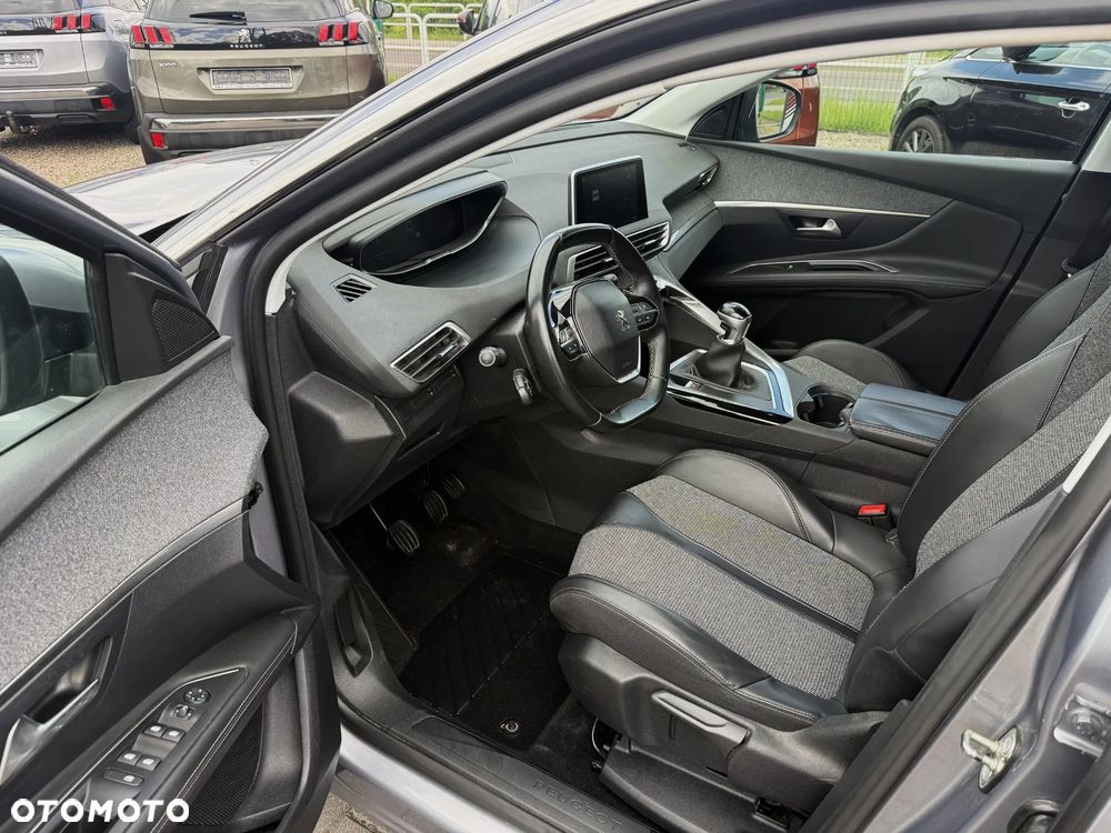 Peugeot 3008 BlueHDi 130 Stop & Start Allure Business-Paket - 7