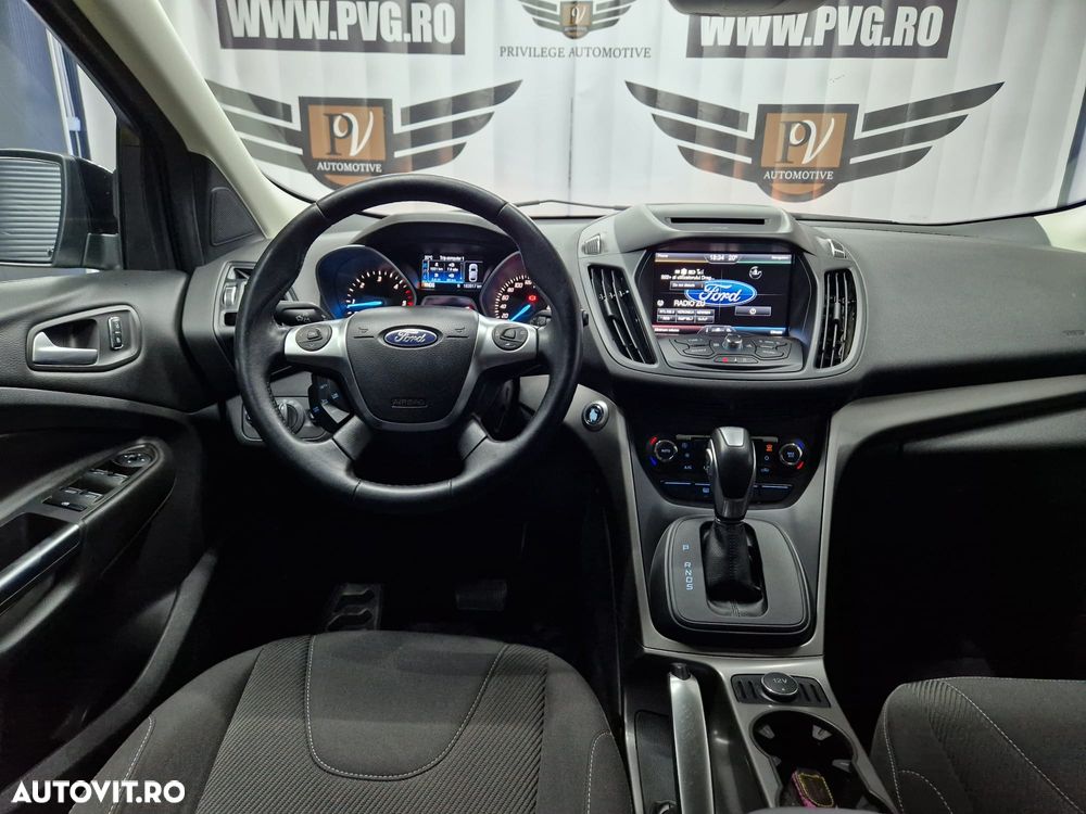 Ford Kuga 2.0 TDCi Powershift 4WD Trend - 8