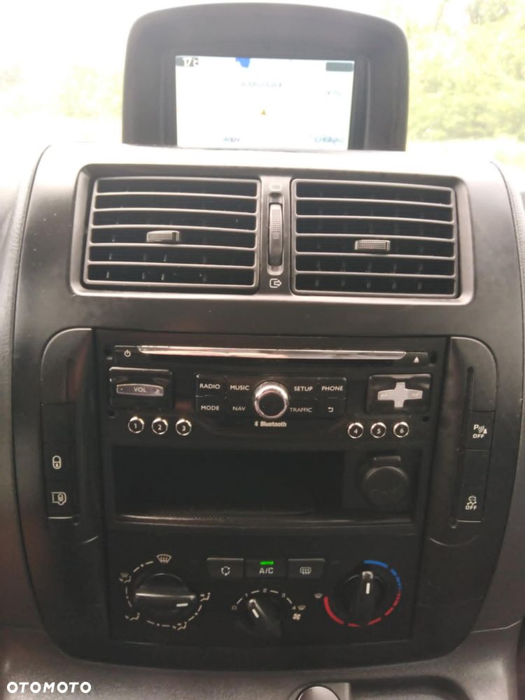 Peugeot EXPERT - 12