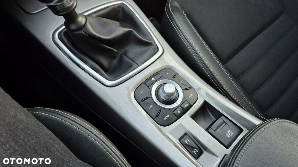 Renault Laguna dCi 110 FAP Limited - 16