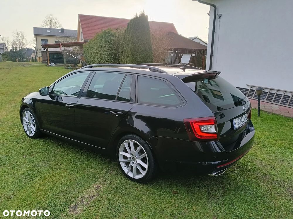 Skoda Octavia 2.0 TDI DSG RS - 3