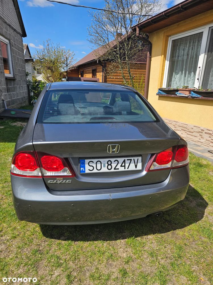 Honda Civic 1.8 Comfort - 9