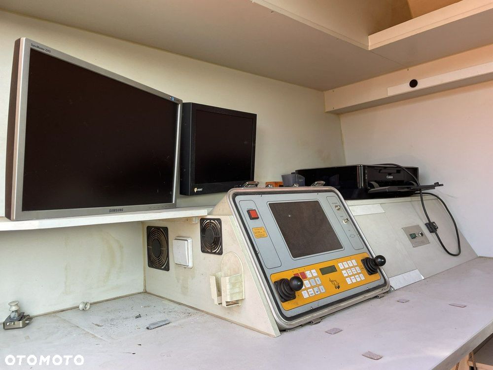 Mercedes-Benz Sprinter - 22