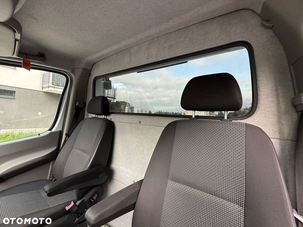 Mercedes-Benz Sprinter - 15
