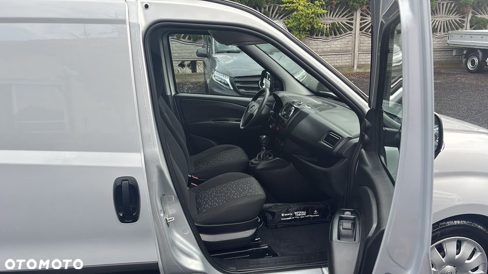 Opel Combo - 17