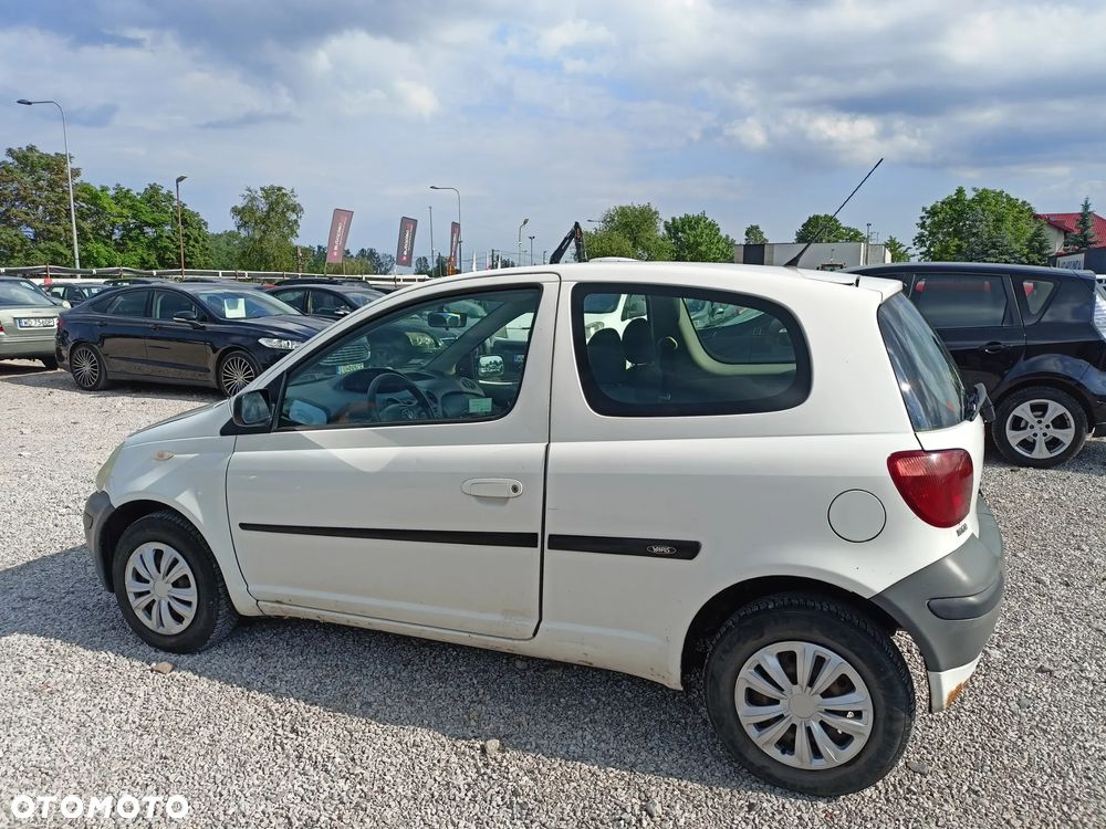 Toyota Yaris - 3