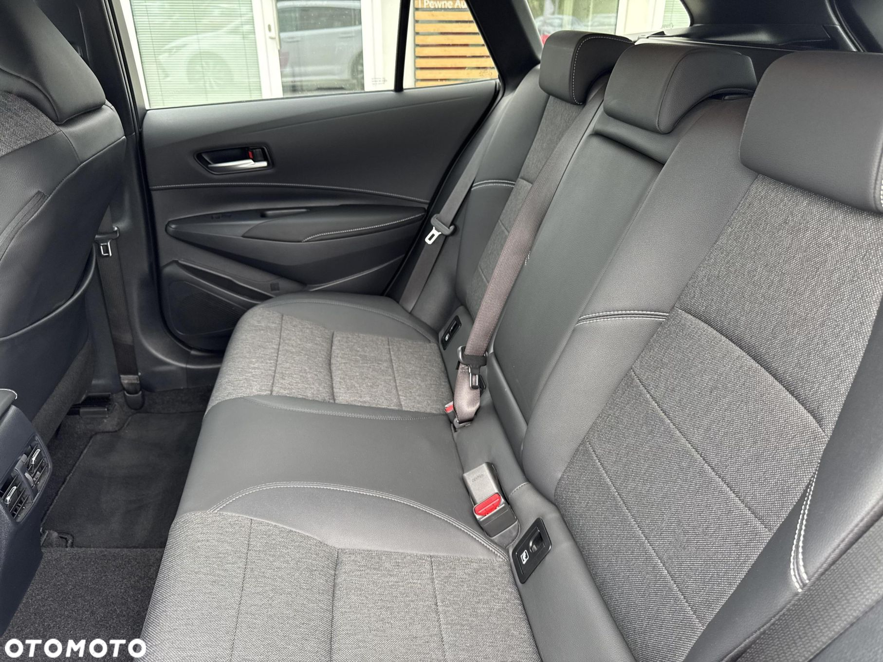 Toyota Corolla - 14