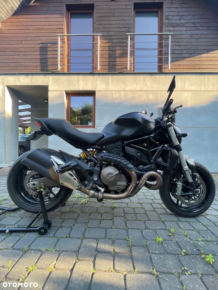 Ducati Monster - 4