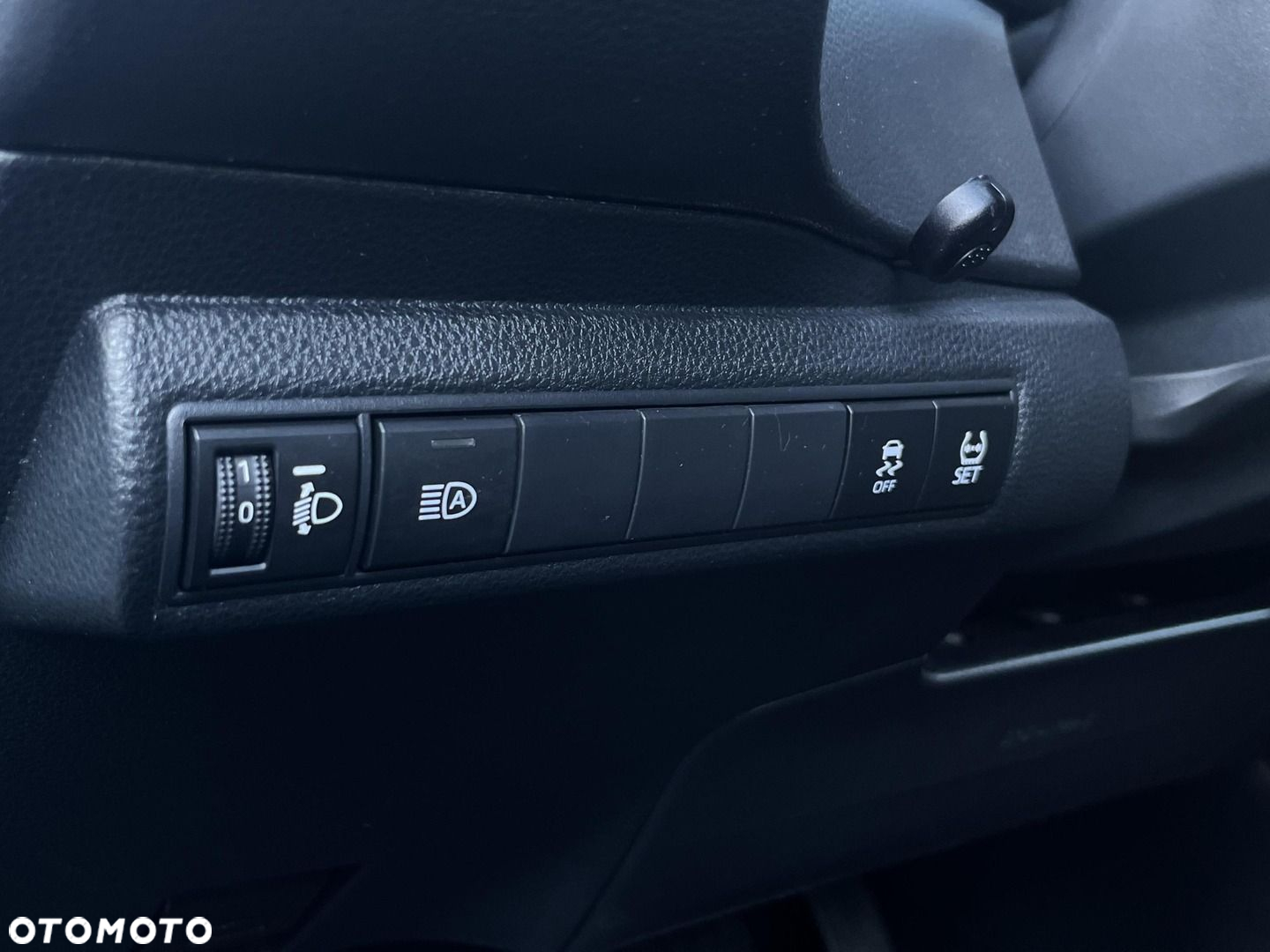 Toyota Corolla - 26