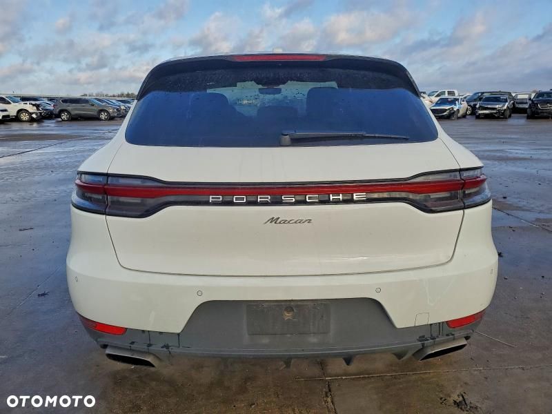 Porsche Macan - 4
