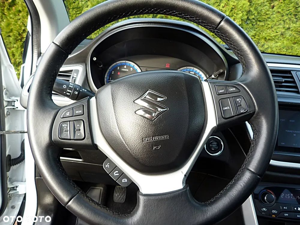 Suzuki S-Cross - 21