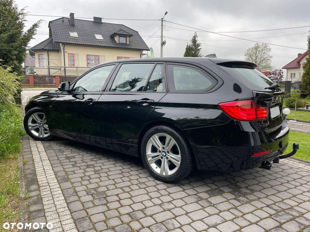 BMW Seria 3 318d Sport Line - 23