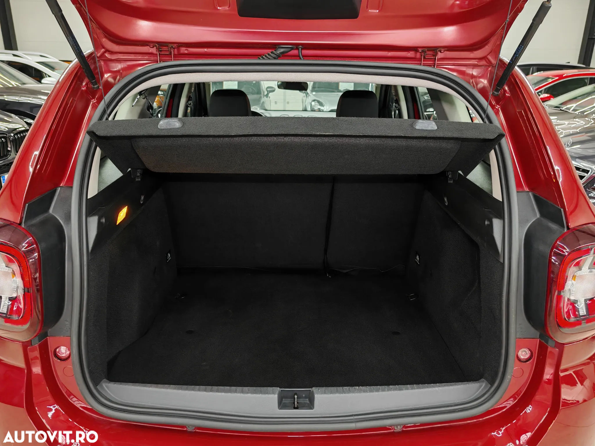 Dacia Duster TCe 100 2WD Essential - 31