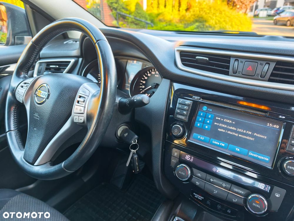 Nissan Qashqai - 25