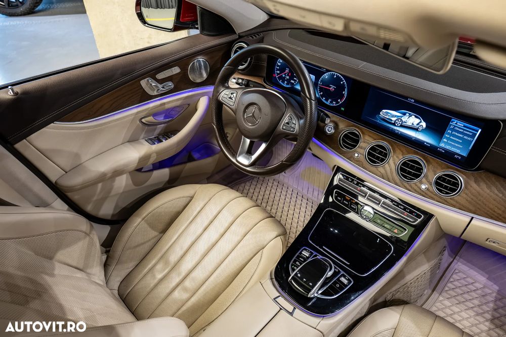 Mercedes-Benz E 220 d 4MATIC Aut. - 12