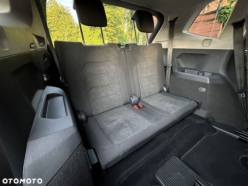 Volkswagen Tiguan Allspace - 12