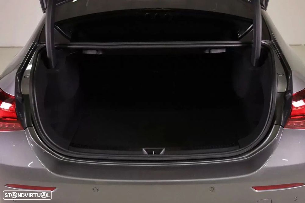 Mercedes-Benz A 180 Limousine - 17