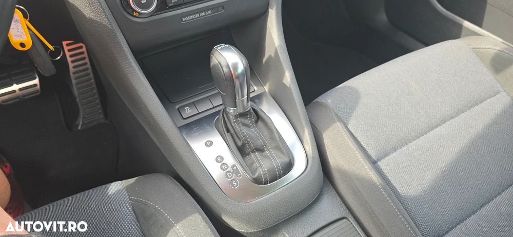 VOLKSWAGEN Golf 2012 — imagine 18