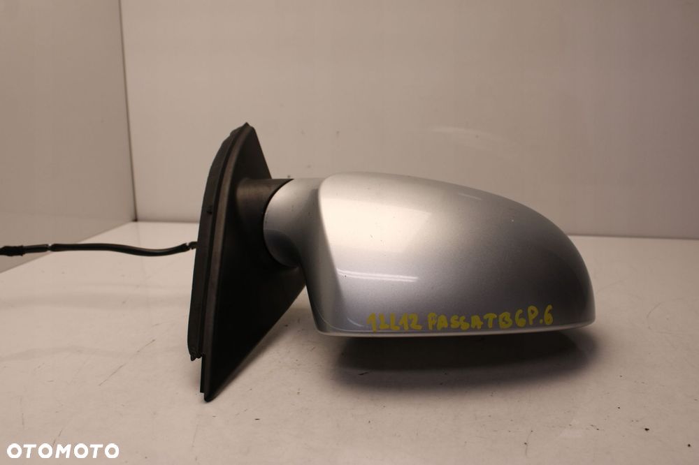 volkswagen passat b6 6 pin 06r- lusterko prawe zewnętrzne la7w - 7