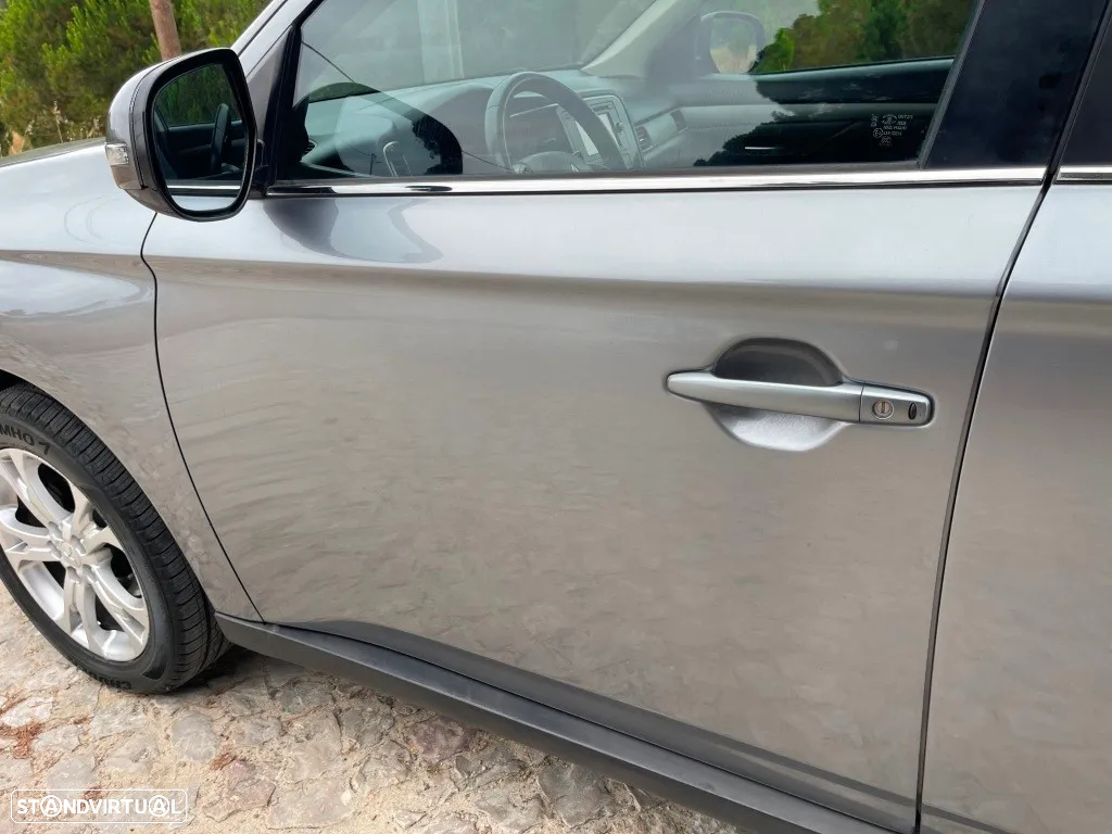 Mitsubishi Outlander 2.2 DI-D Instyle - 10