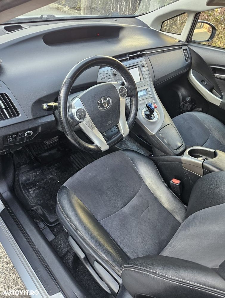 Toyota Prius - 6