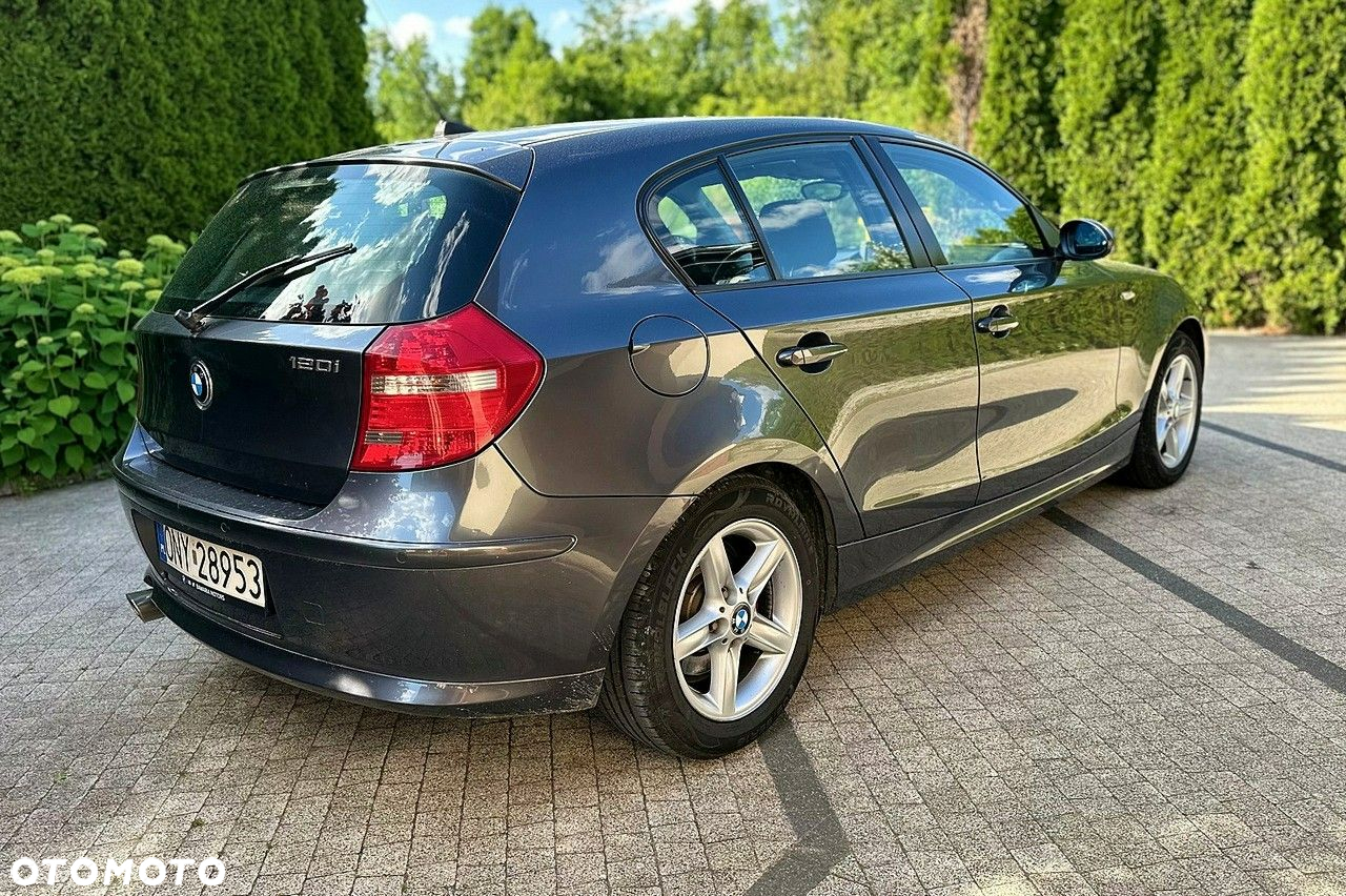 BMW Seria 1 - 16