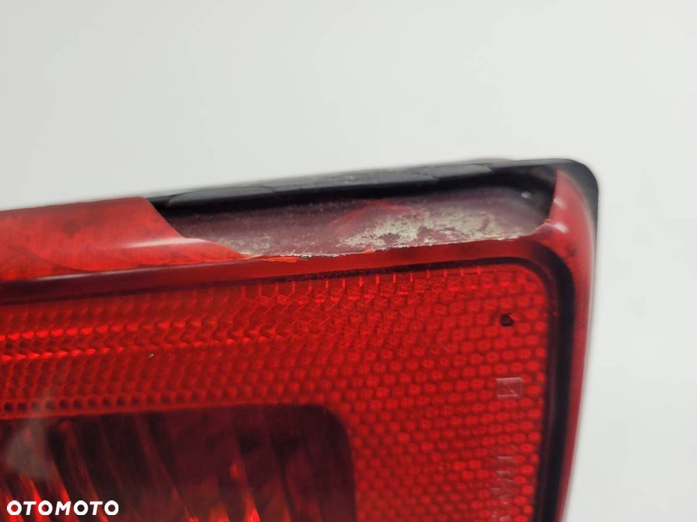 LAMPA TYŁ TYLNA LEWA W BŁOTNIK DODGE CARAVAN VI VOYAGRER EU - 3