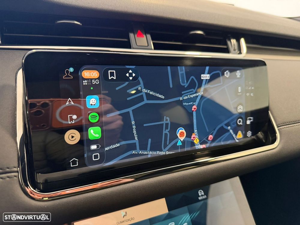 Land Rover Range Rover Evoque 1.5 P300e AWD Bronze Collection Auto - 14