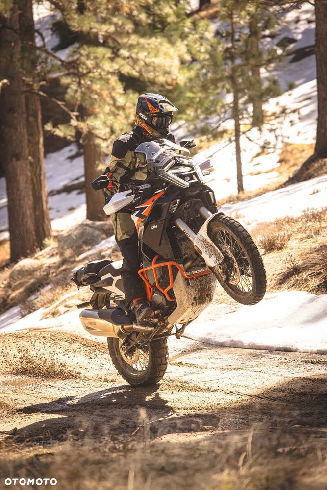 KTM Adventure - 2