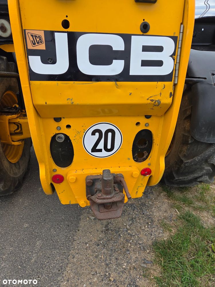 JCB 541-70 - 21