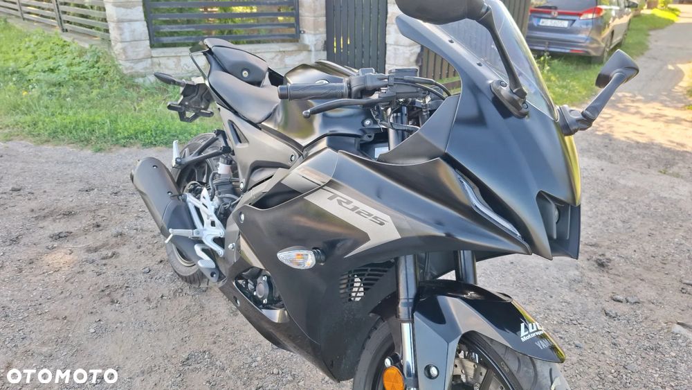 Yamaha YZF - 15