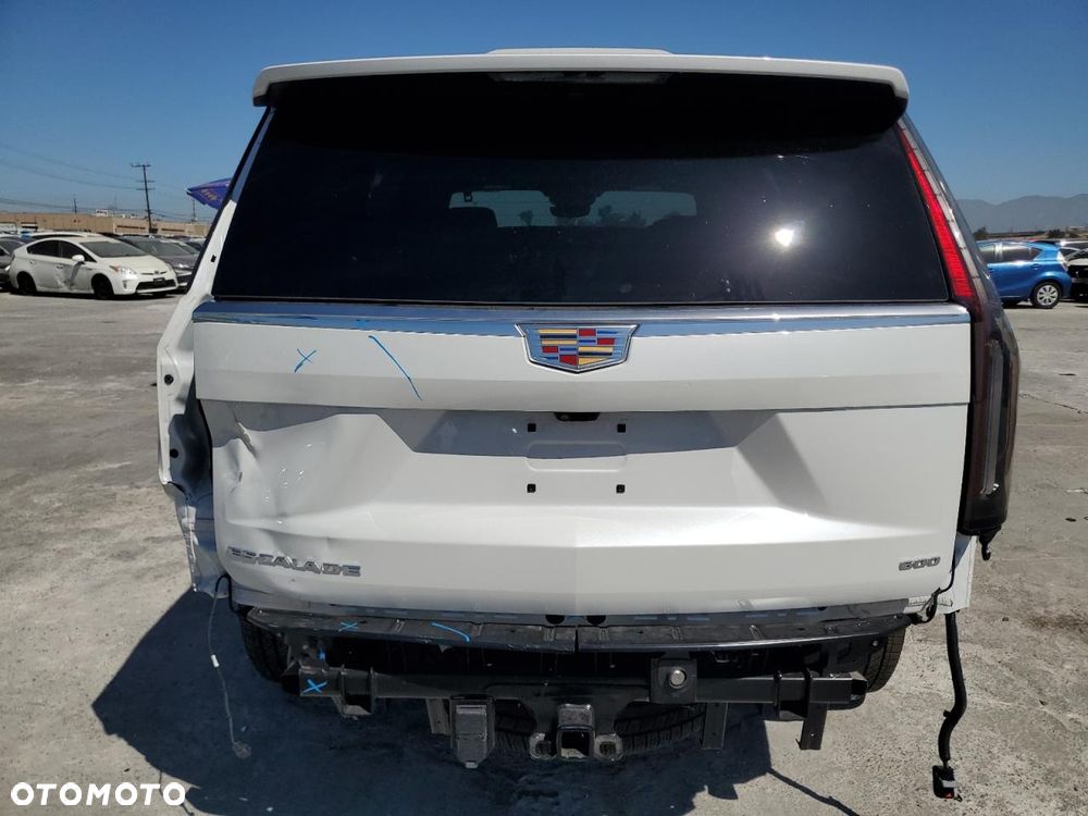 Cadillac Escalade - 7