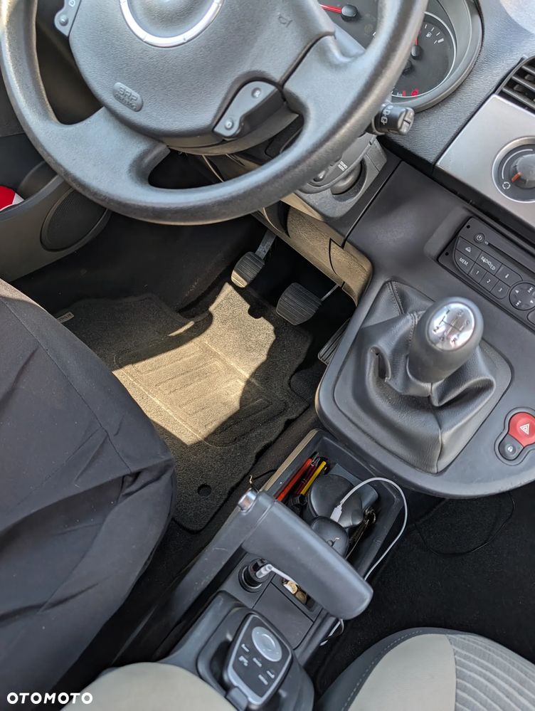 Renault Kangoo 1.6 16V 105 Expression - 7