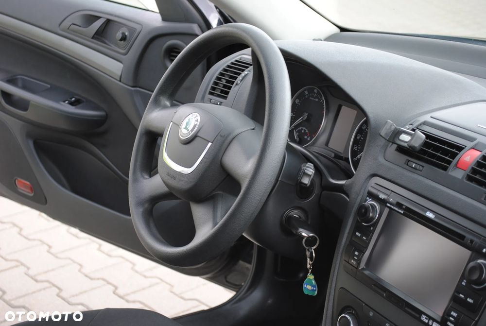 Skoda Octavia 1.6 Elegance - 17