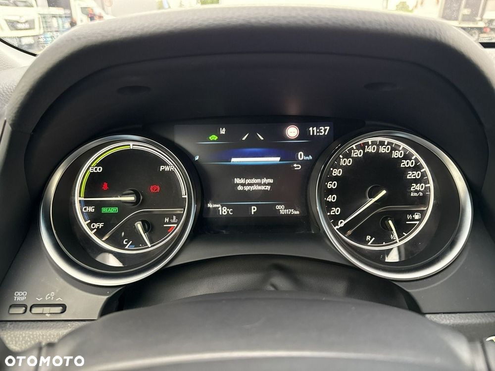 Toyota Camry 2.5 Hybrid Comfort CVT - 25