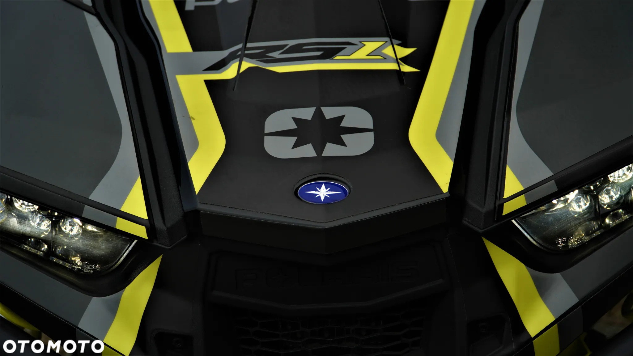 Polaris RZR - 11