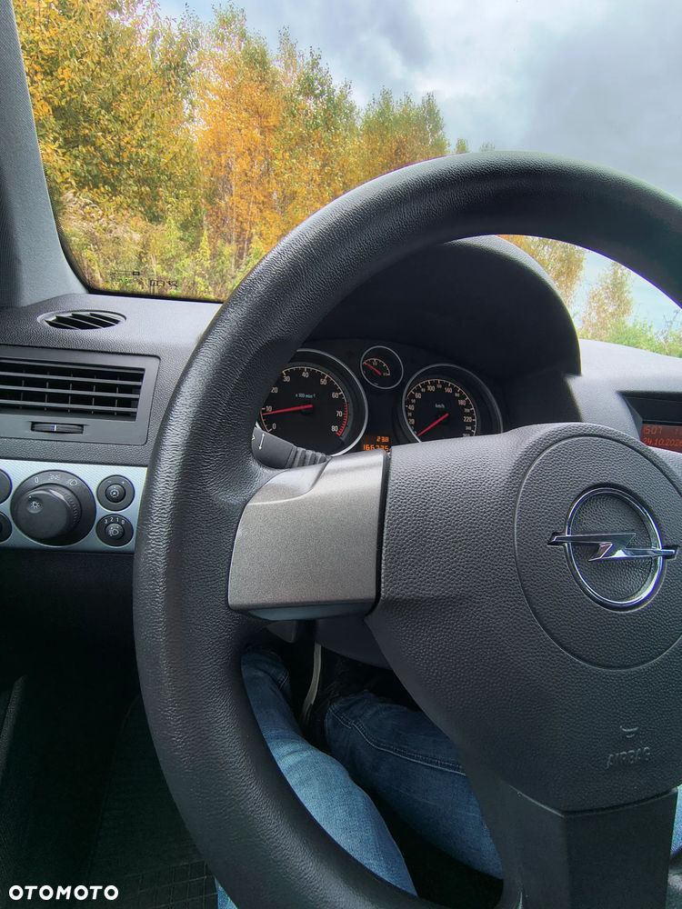 Opel Astra - 20