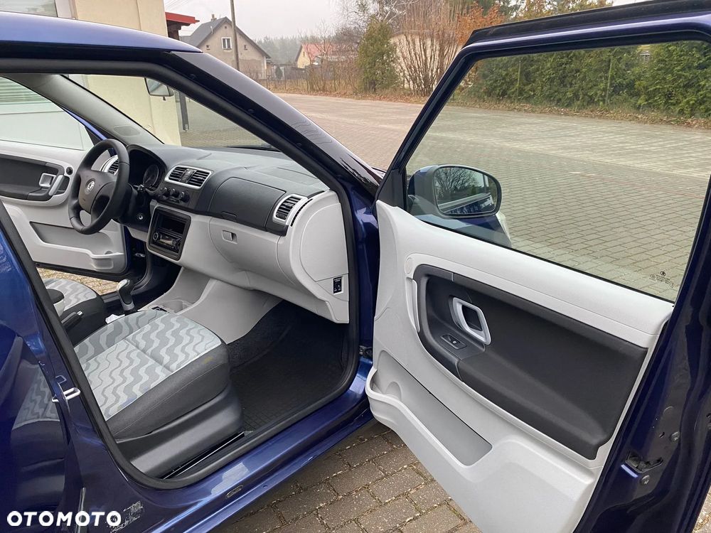 Skoda Fabia 1.2 HTP STYLE Edition - 14