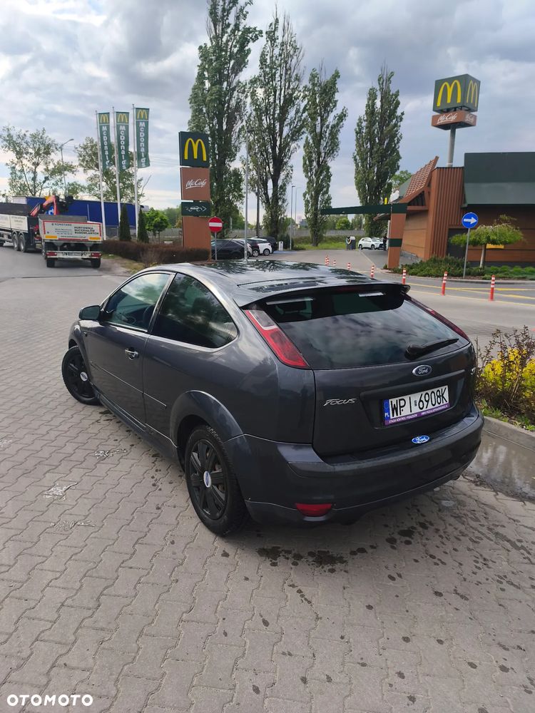 Ford Focus 1.8 TDCi Sport - 3
